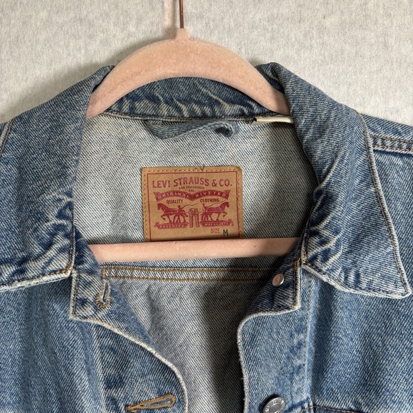 Levi's Womens Size M Ex-Boyfriend Denim Truckers Jacket Light Wash - Picture 9 of 14